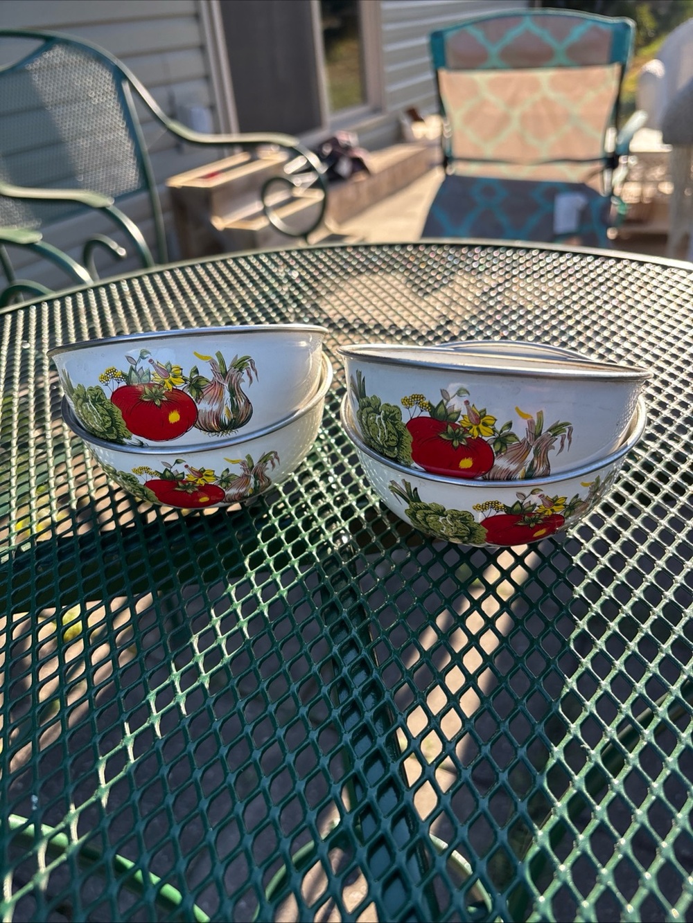 Vintage Enamelware 4 Small 4.5”x2”Vegetable Sauce Bowls Silver Trim
